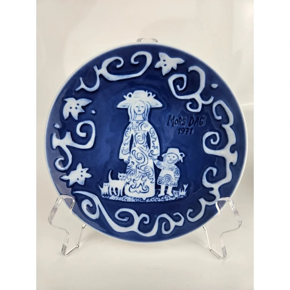 Royal Copenhagen Mors‎ Dag Plates 1971 1972 1973 Set